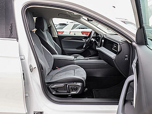 Volkswagen Passat Variant Business 2,0 l TDI DSG 2 navigation
