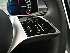 Mercedes-Benz GLC 300 e 4M Avantgarde Advanced Plus 17 navigation