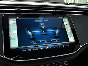 Mercedes-Benz E 220 d AMG Sport Advanced 13 navigation