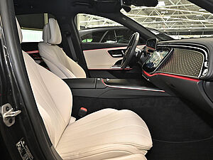 Mercedes-Benz E 200 T Avantgarde Advanced Plus 3 navigation