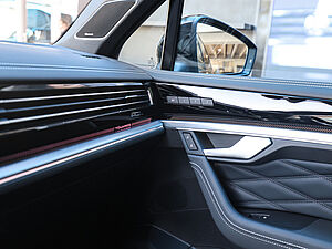 Volkswagen Touareg R-Line 3.0 V6 TDI 4M 18 navigation