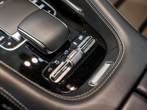 Mercedes-Benz GLE 63 AMG 4M+ Coupé Vmax ACC LED Pano Navi S 17 navigation