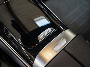 Mercedes-Benz GLC 300 4M AMG Line 12 navigation