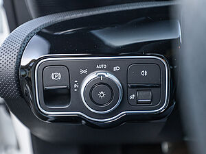 Mercedes-Benz CLA 220 d SB AMG Sport Premium 19" Memory 30 navigation