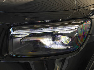 Mercedes-Benz GLB 35 AMG 4M Premium 33 navigation