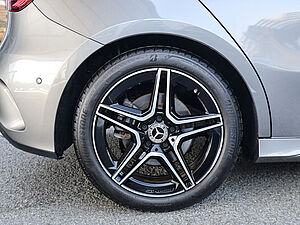 Mercedes-Benz A 250 4M AMG Sport Advanced Plus 5 navigation