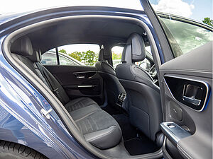 Mercedes-Benz C 300 e AMG Sport Premium 4 navigation
