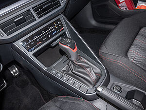 Volkswagen Polo GTI 2,0 l TSI DSG 14 navigation