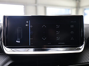 Peugeot 2008 STYLE HYBRID 145 e-DSC6 13 navigation