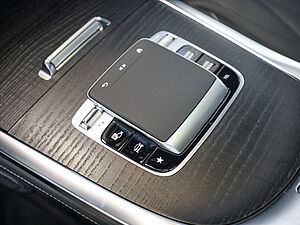 Mercedes-Benz G 450 G 450d AMG Line 18 navigation