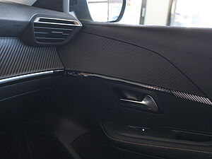 Peugeot 208 Neuer Allure PureTech 100 20 navigation