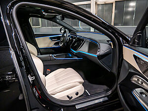Mercedes-Benz E 300 T de 4M AMG Line 3 navigation