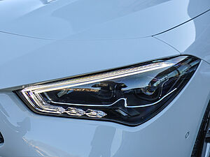 Mercedes-Benz CLA 250 e AMG Line 34 navigation