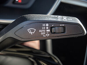Audi Q3 35 TDI S line 17 navigation