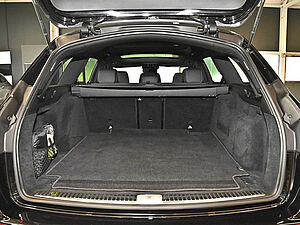 Mercedes-Benz E 300 d 4M T AMG Line 29 navigation