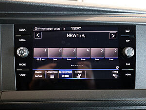 Volkswagen T6.1 California Beach 2.0 TDI DSG 13 navigation