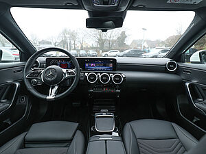 Mercedes-Benz A 250 e Progressive Advanced 8 navigation