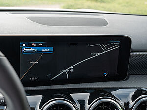 Mercedes-Benz A 180 Progressive Advanced 12 navigation