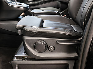Mercedes-Benz V 300 d AVANTGARDE Extralang 9 navigation