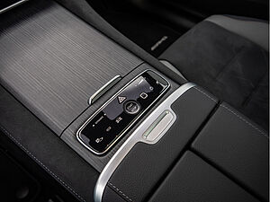Mercedes-Benz EQE 500 4M AMG Sport Premium Hyper 13 navigation
