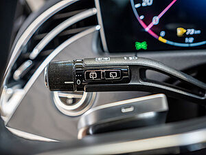 Mercedes-Benz E 200 T Avantgarde Advanced Plus 16 navigation