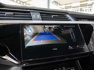 Audi Q8 e-tron Q8 S line 50 e-tron quattro 12 navigation