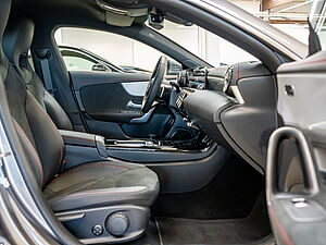 Mercedes-Benz CLA 200 Coupé AMG Sport Premium 2 navigation