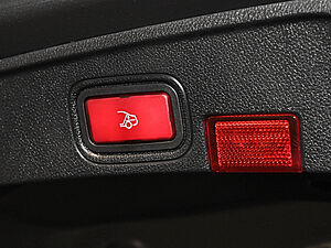 Mercedes-Benz C 220 d Cabrio AMG Line 31 navigation