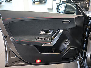 Mercedes-Benz CLA 200 SB AMG Sport Edition 29 navigation