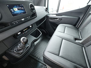 Mercedes-Benz Sprinter 311CDi Pritsche L2 13 navigation