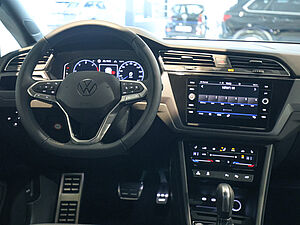 Volkswagen Touran Highline 2.0 TDI DSG 9 navigation