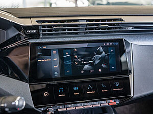 Peugeot 308 SW Allure BlueHDi 130 EAT8 11 navigation