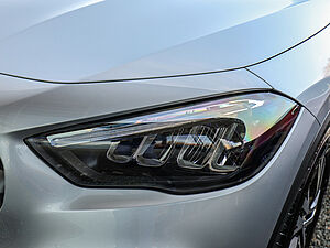 Mercedes-Benz GLA 180 Progressive Advanced 33 navigation