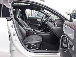 Mercedes-Benz CLA 200 SB d AMG Sport Premium 2 navigation