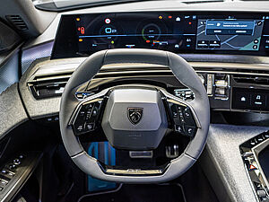 Peugeot 5008 GT HYBRID 145 e-DSC6 8 navigation