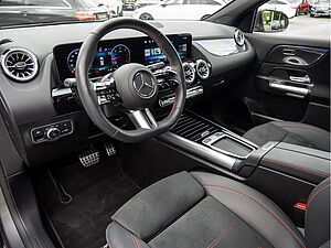 Mercedes-Benz GLA 220 d 4M AMG Sport Premium 8 navigation