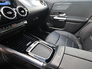 Mercedes-Benz GLA 250 e Progressive Advanced 17 navigation