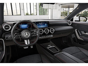 Mercedes-Benz CLA 180 Coupé AMG Sport Advanced Plus 2 navigation