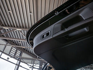 Mercedes-Benz GLA 180 Edition AMG Line AHK 29 navigation