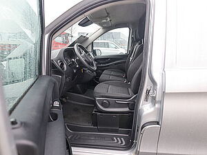 Mercedes-Benz Vito 114 CDI Kasten Lang 9 navigation