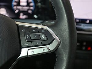 Volkswagen Golf VIII Goal 2,0 l TDI DSG 28 navigation