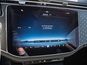Mercedes-Benz E 220 d T Avantgarde 12 navigation