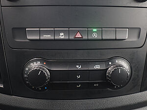 Mercedes-Benz Vito Mixto 119CDI 4x4 12 navigation