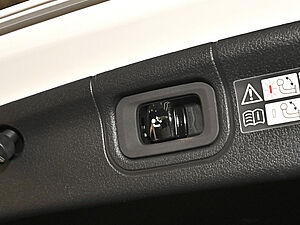 Mercedes-Benz C 300 e AMG Sport Advanced Plus 31 navigation