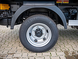 Fuso Canter 7C18 Scattolini Dreiseitenkipper 4 navigation