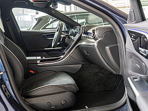 Mercedes-Benz C 300 e AMG Sport Advanced 2 navigation