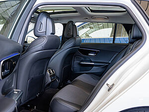 Mercedes-Benz C 300 e T Avantgarde 4 navigation