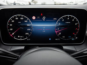 Mercedes-Benz GLC 200 4M AMG Line 17 navigation