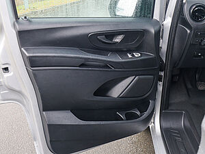 Mercedes-Benz Vito 114 CDI Kasten Lang 27 navigation