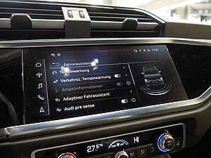 Audi Q3 35 TDI S line 14 navigation